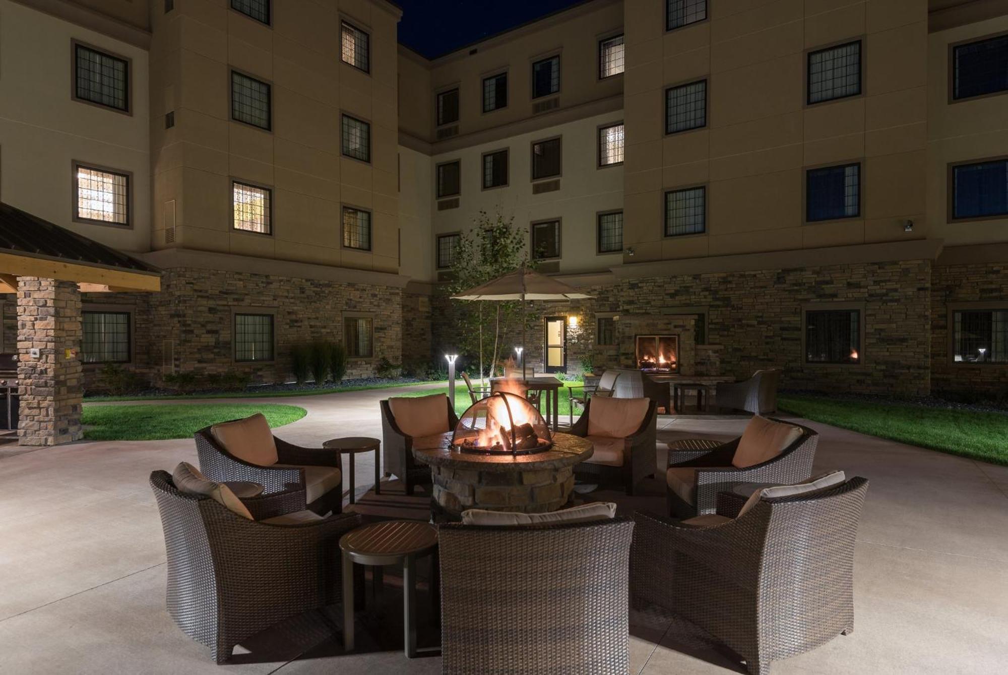 Staybridge Suites Eau Claire - Altoona By Ihg Exterior foto